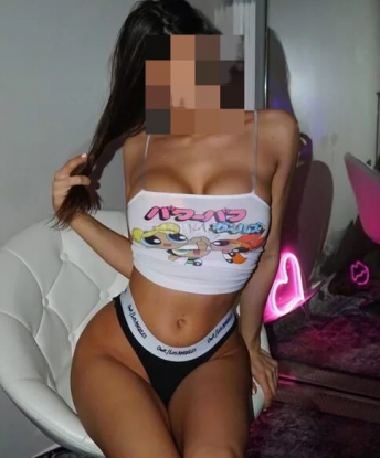 У меня креативный подход к интимным утехам, и я открыта для различных фантазий. Мои услуги включают классический секс, оральный секс, массаж и многое другое. Я могу доставить удовольствие и расслабление не только физическому, но и эмоциональному уровню. Мои фото гарантируют, что ты получишь то, что видишь. Я живу в Москве и готова встретиться с тобой в любое время в уютной и комфортной обстановке. Мое главное желание - удовлетворение твоих сексуальных желаний и фантазий. Позволь мне сделать твои мечты реальностью 🌹💋 Дианочка